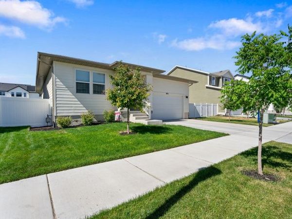 1851 E CHUKAR DR N, Unit B167, Eagle Mountain, UT 84005