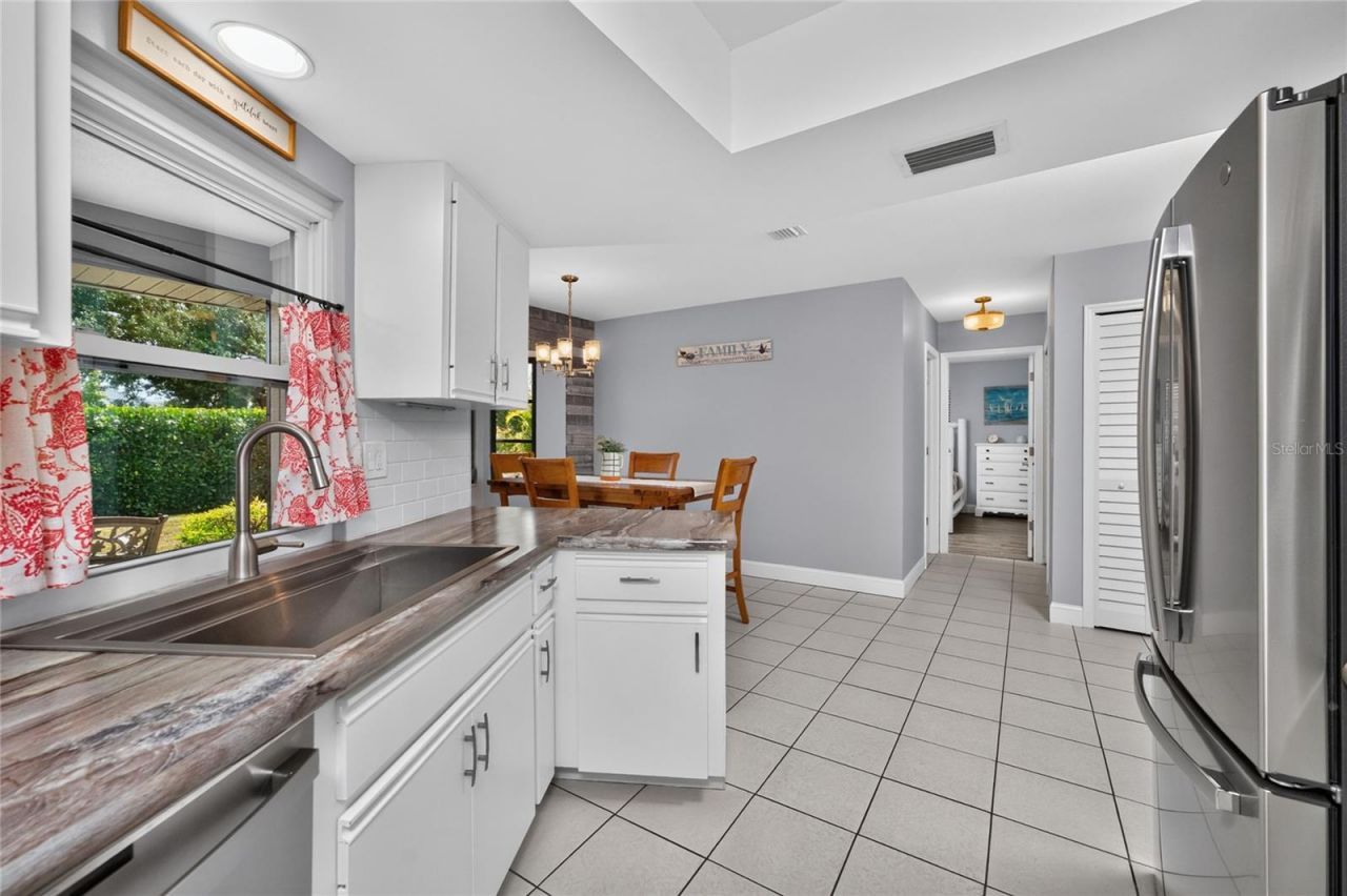 255 Mark Twain Lane, Rotonda West, FL 33947 Photo