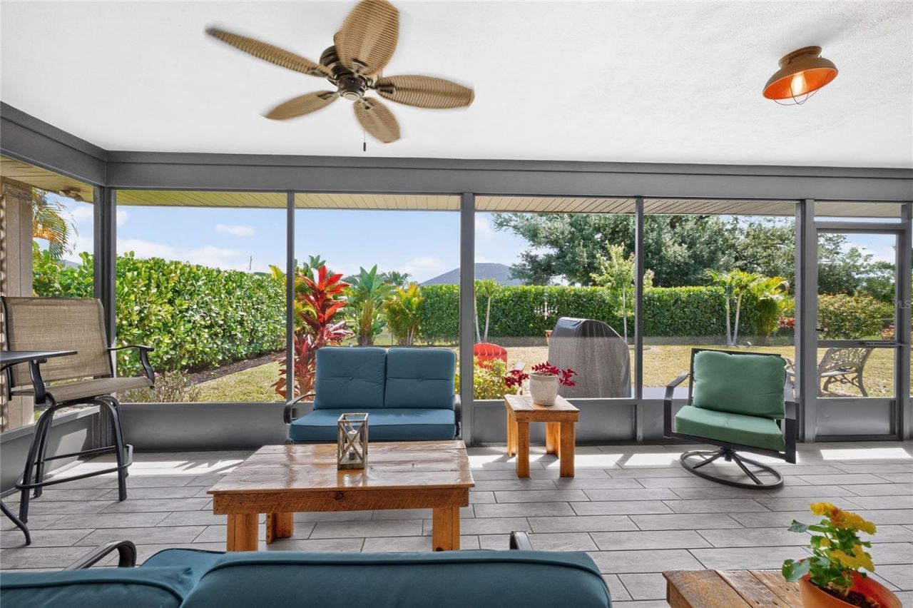 255 Mark Twain Lane , Rotonda West, FL 33947 Photo