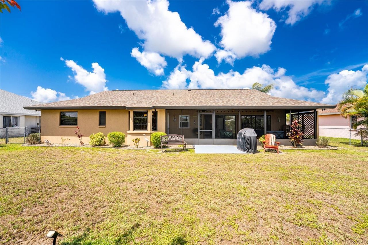 255 Mark Twain Lane , Rotonda West, FL 33947 Photo