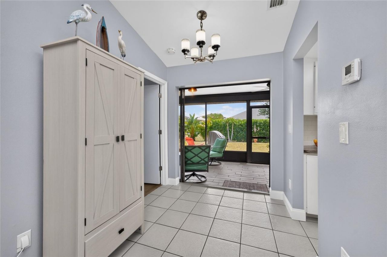 255 Mark Twain Lane , Rotonda West, FL 33947 Photo