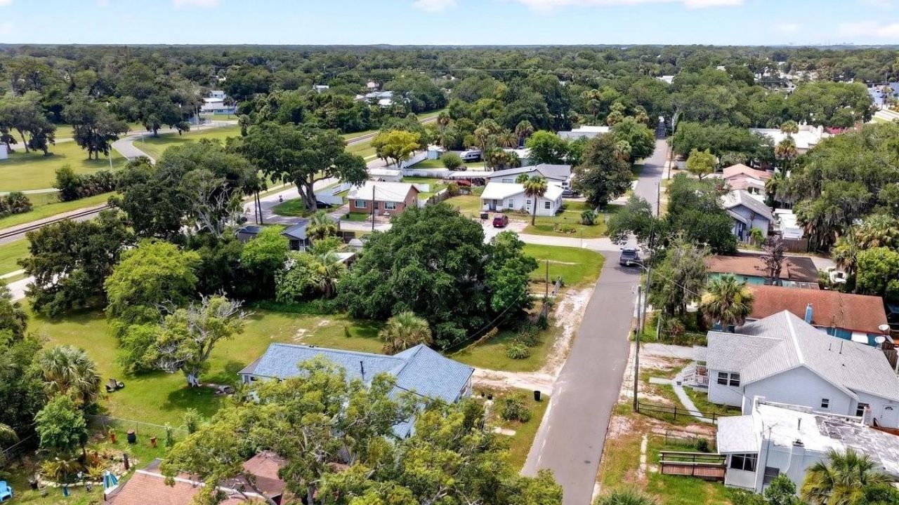 616 Dora Street, New Smyrna Beach, FL 32168 Photo