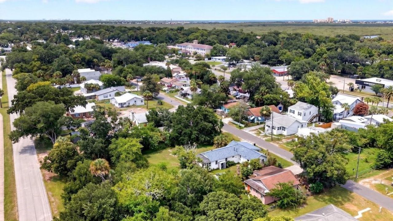 616 Dora Street, New Smyrna Beach, FL 32168 Photo