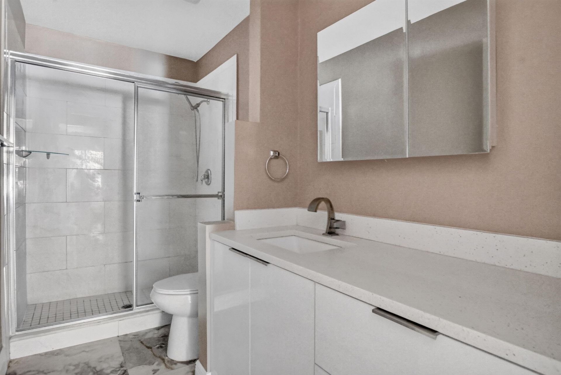301 Club Circle, Unit 208, Boca Raton, FL 33487 Photo