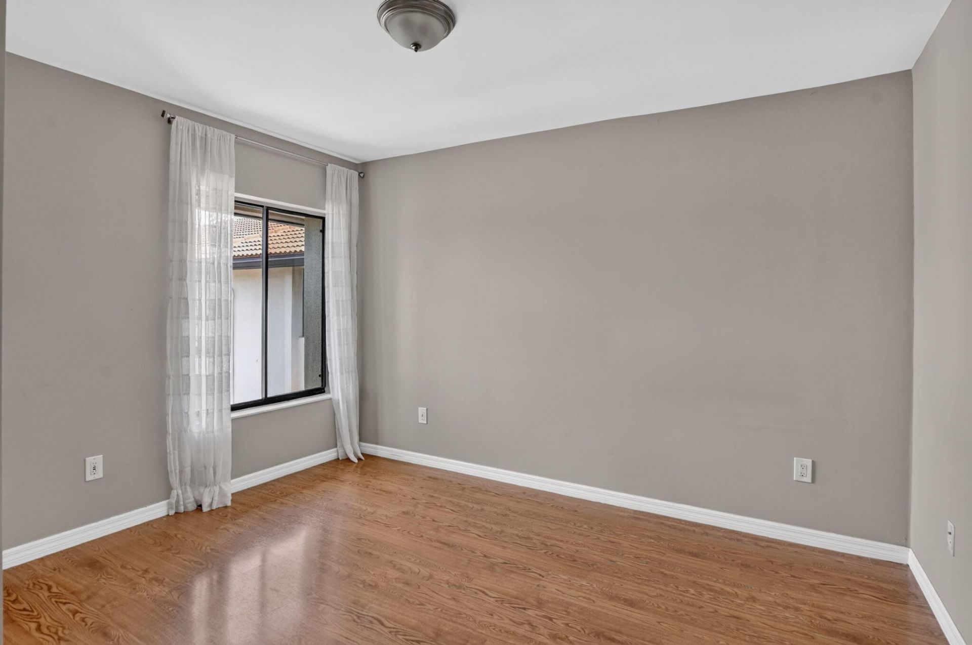 301 Club Circle, Unit 208, Boca Raton, FL 33487 Photo