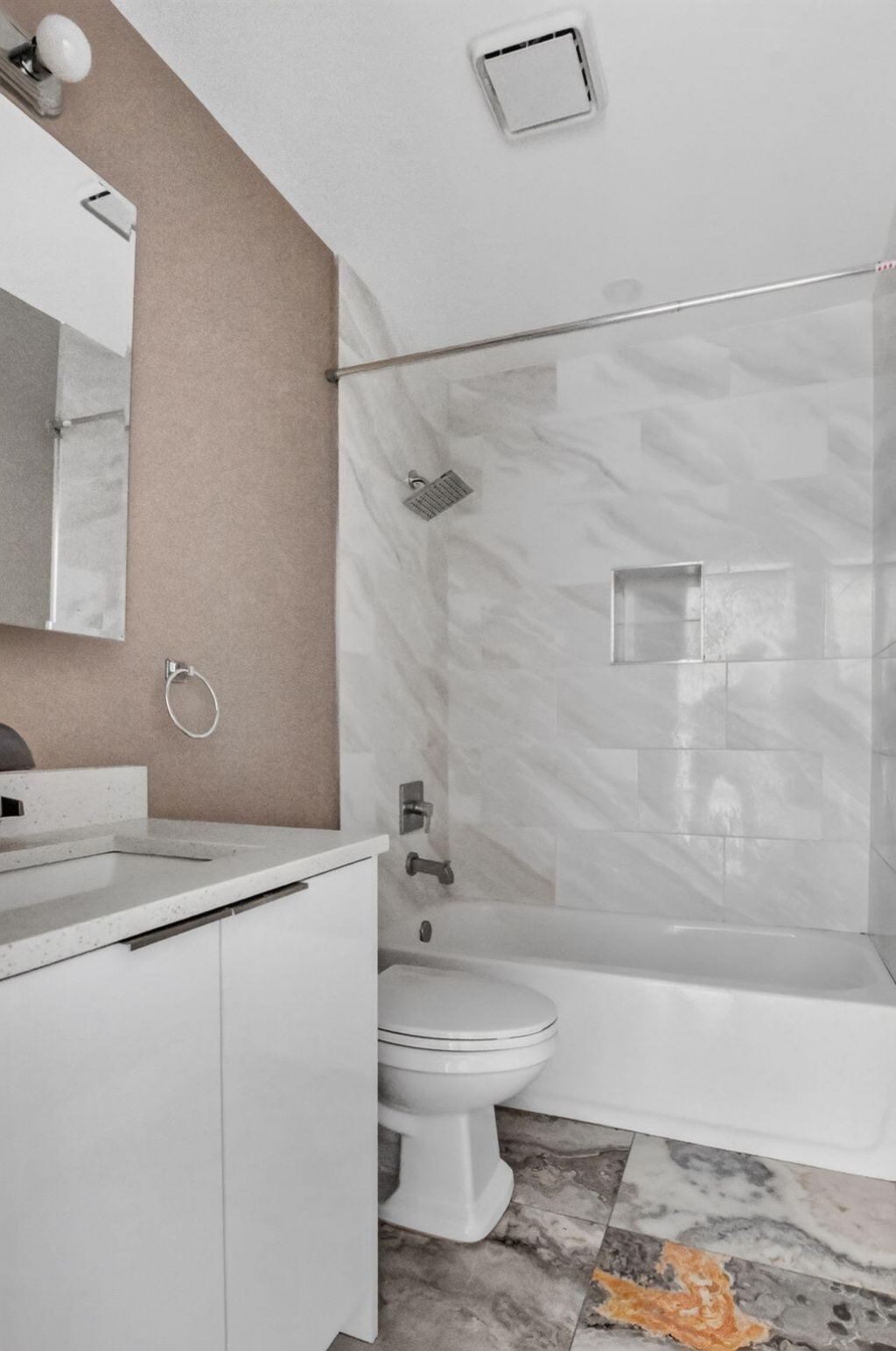 301 Club Circle, Unit 208, Boca Raton, FL 33487 Photo