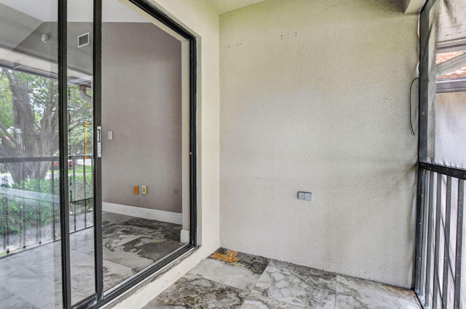 301 Club Circle, Unit 208, Boca Raton, FL 33487 Photo