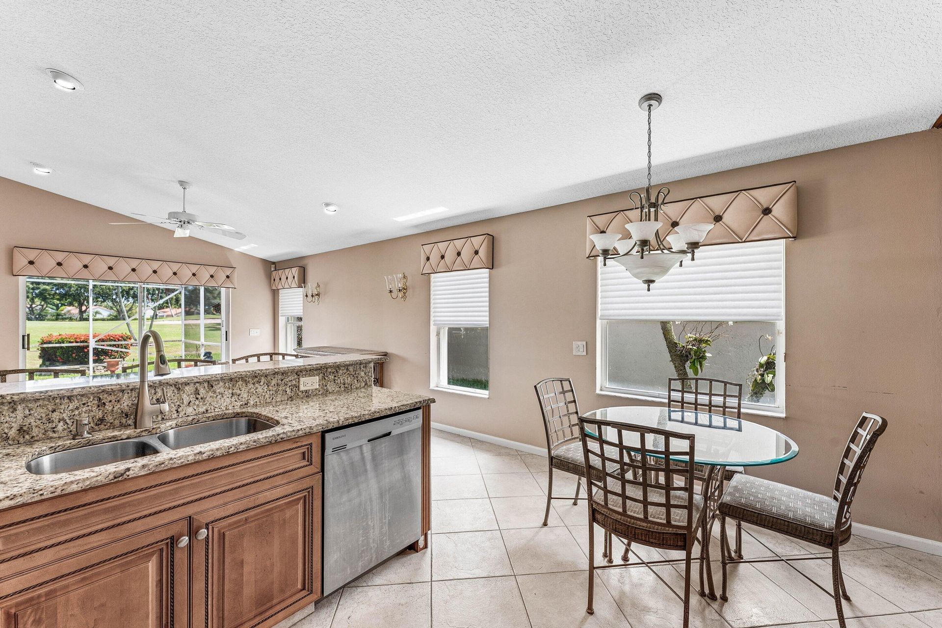 7385 Haviland Circle, Boynton Beach, FL 33437 Photo
