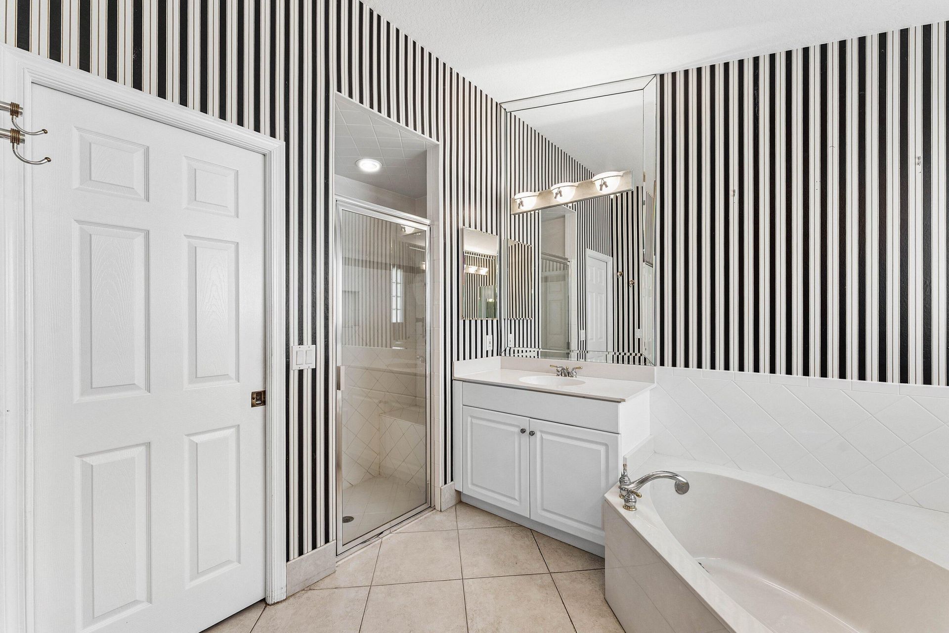 7385 Haviland Circle, Boynton Beach, FL 33437 Photo