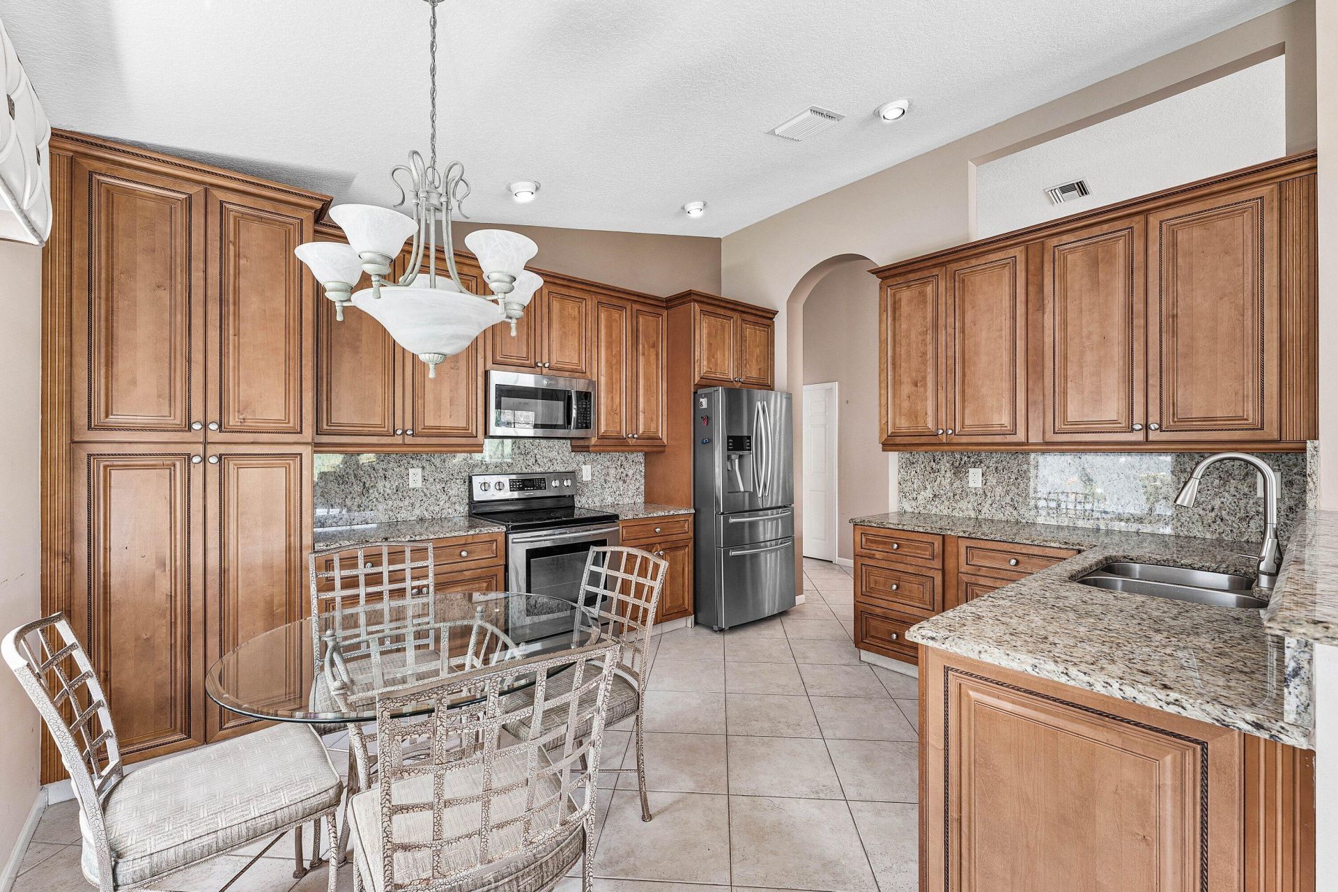 7385 Haviland Circle, Boynton Beach, FL 33437 Photo