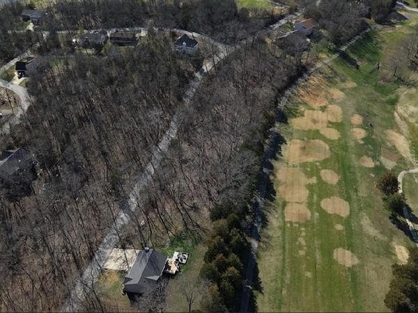 9577 Bent Tree Drive , Hillsboro, MO 63050
