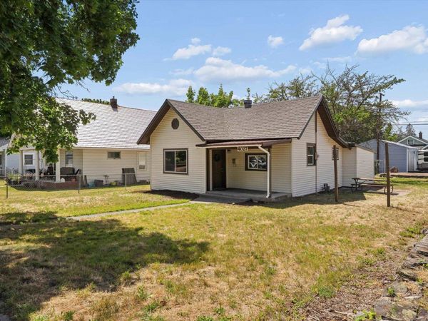4027 N Post St, Spokane, WA 99205