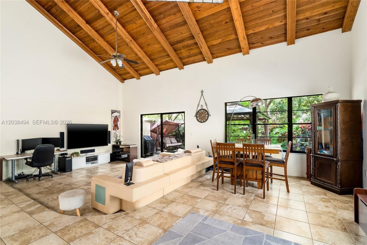 3340 Oak Dr , Hollywood, FL 33021 Photo