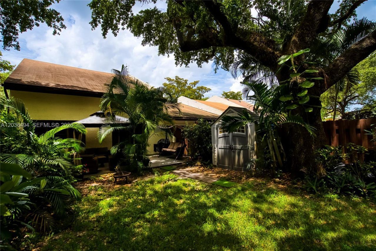 3340 Oak Dr , Hollywood, FL 33021 Photo