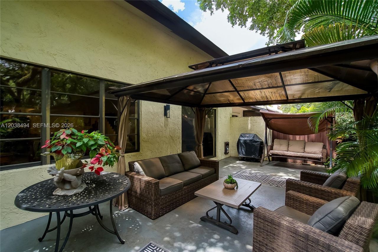 3340 Oak Dr , Hollywood, FL 33021 Photo