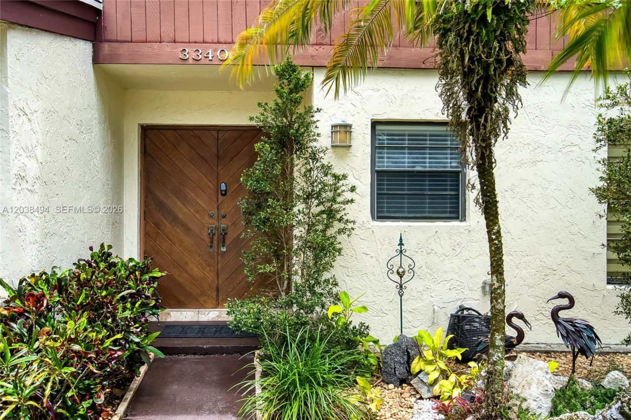 3340 Oak Dr , Hollywood, FL 33021 Photo