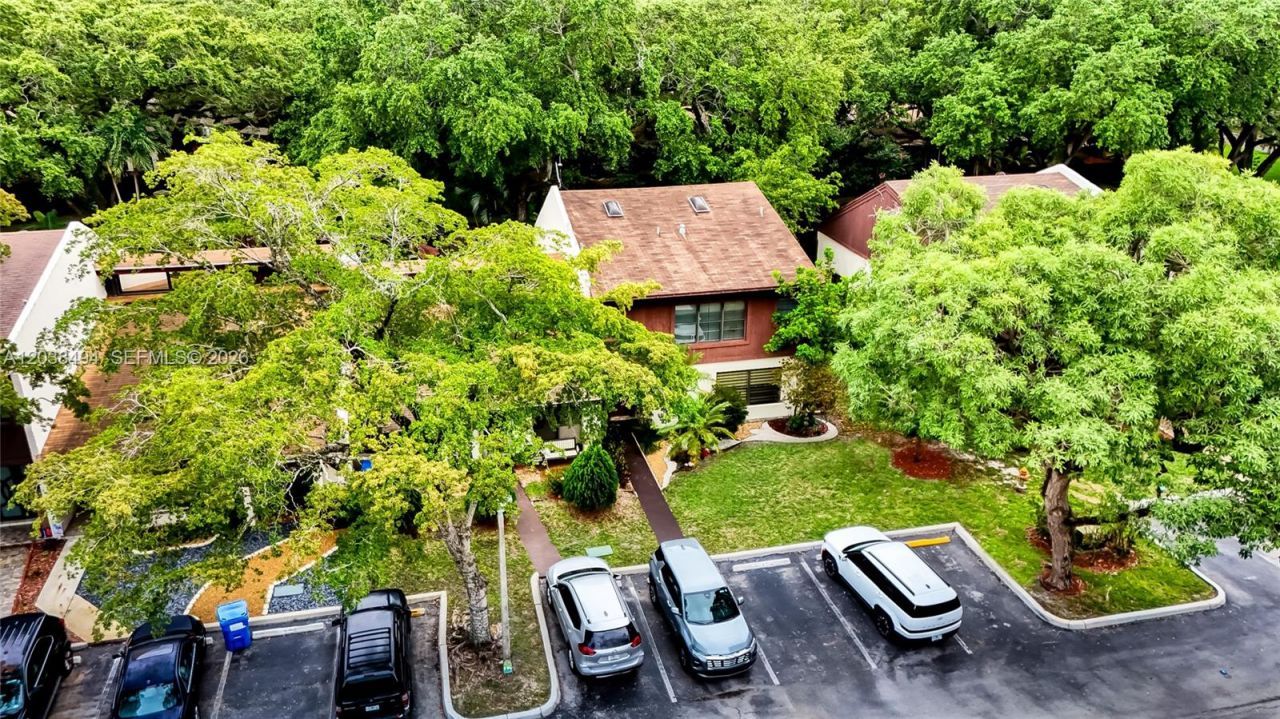 3340 Oak Dr , Hollywood, FL 33021 Photo