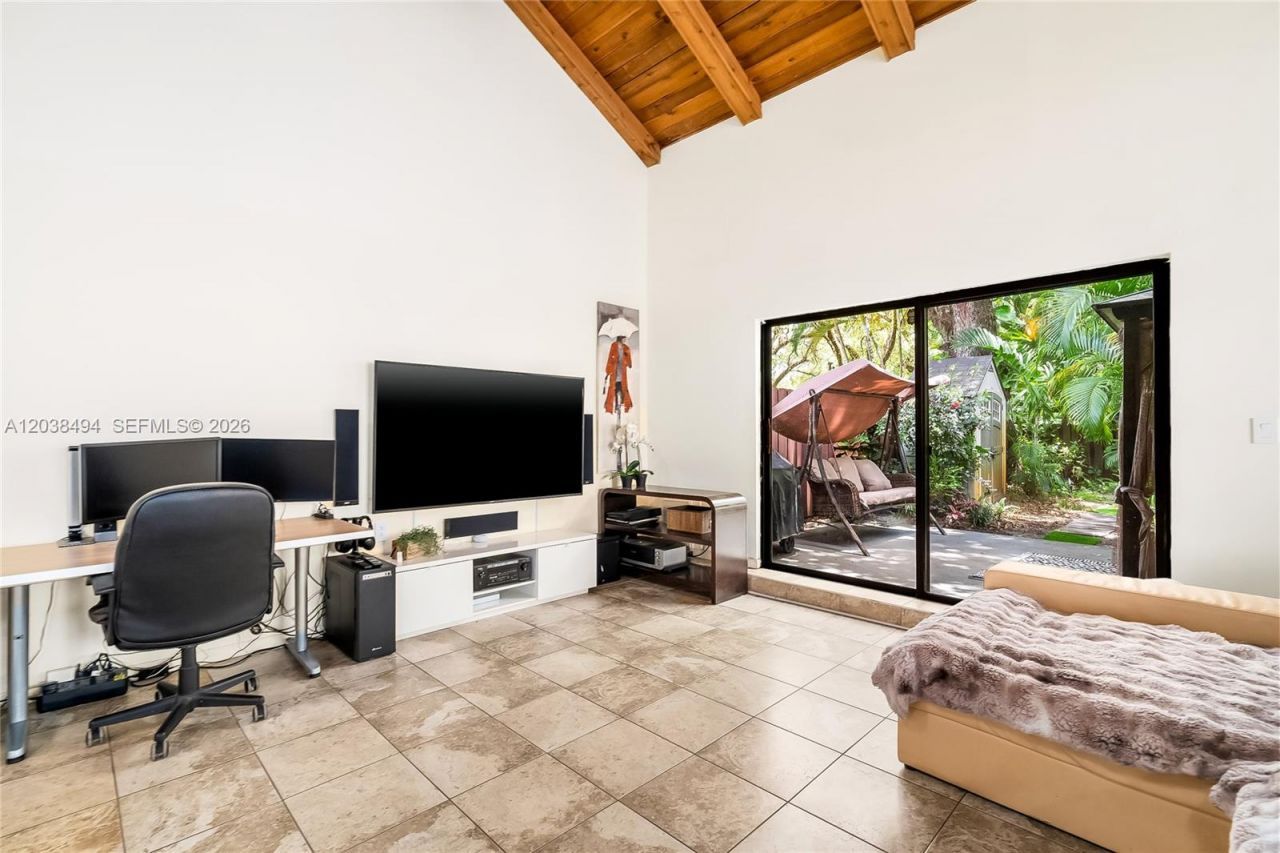 3340 Oak Dr , Hollywood, FL 33021 Photo