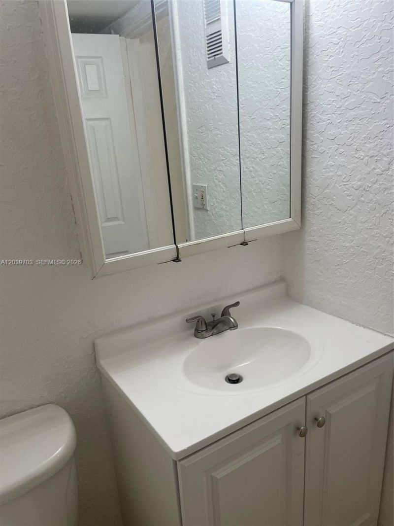 2401 Riverside Dr , Unit 203-B, Coral Springs, FL 33065 Photo