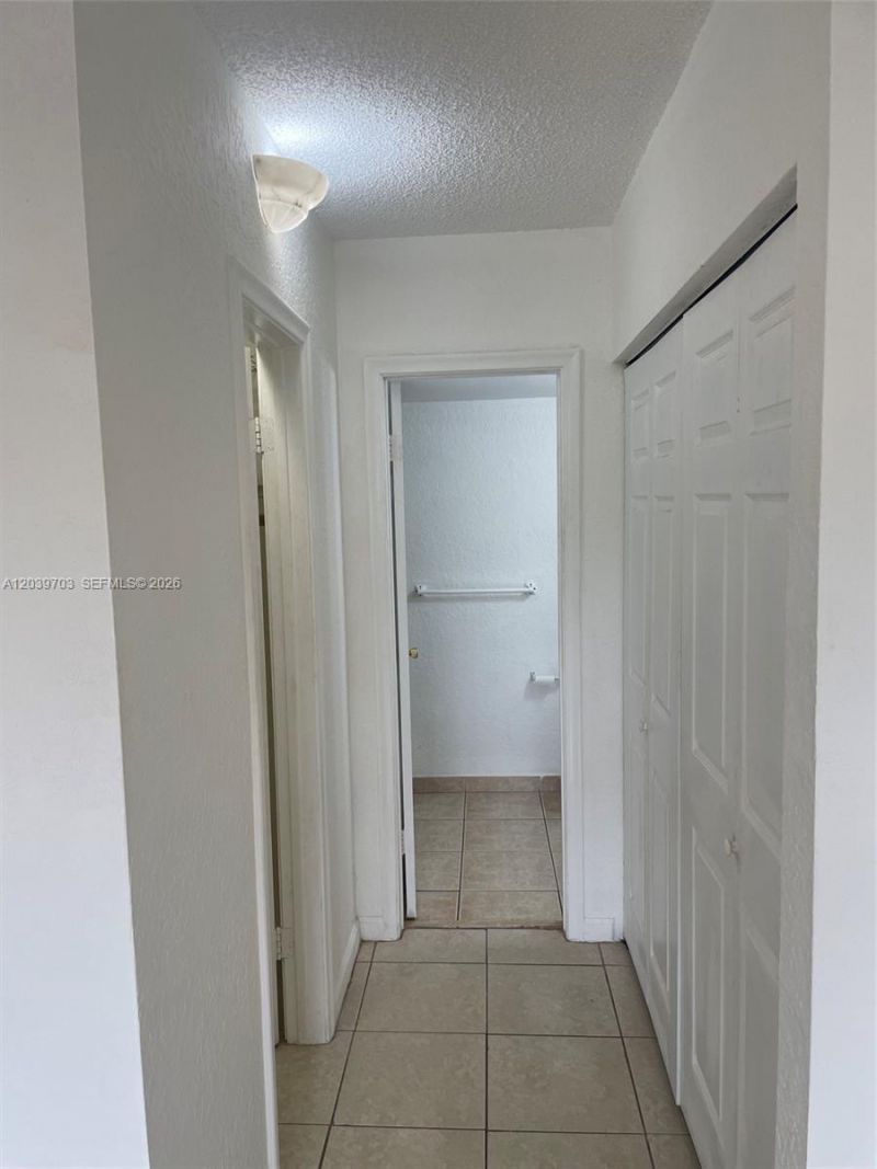 2401 Riverside Dr , Unit 203-B, Coral Springs, FL 33065 Photo