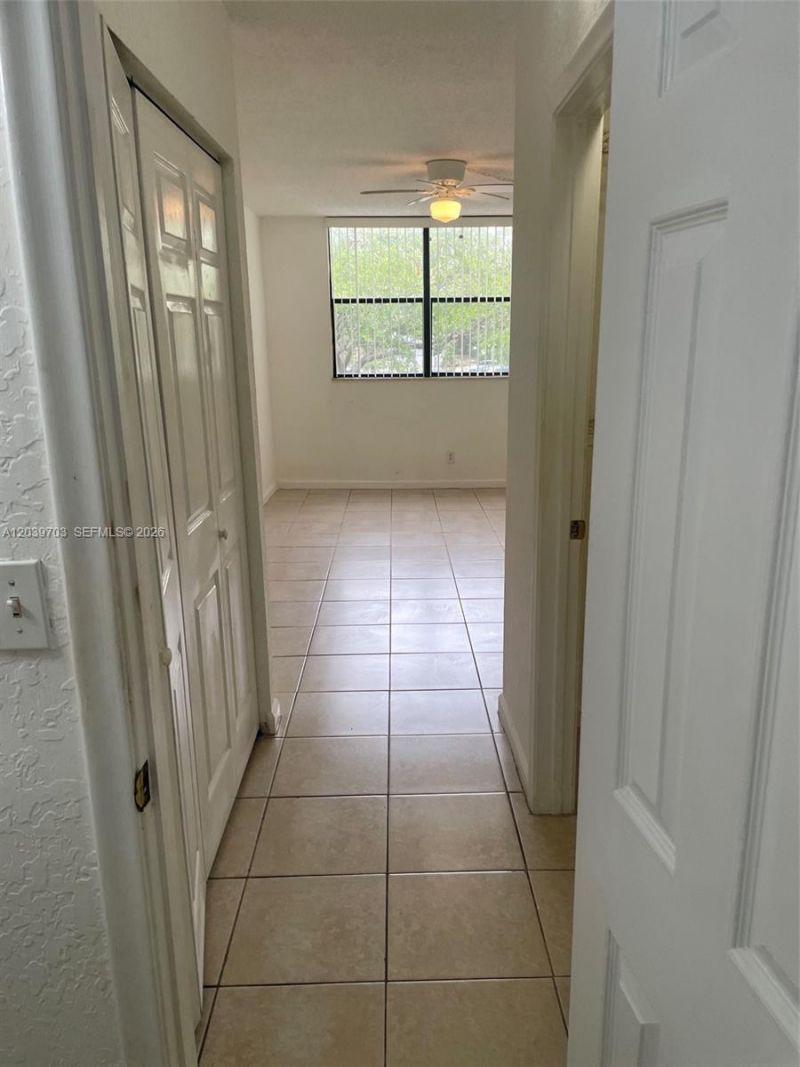 2401 Riverside Dr , Unit 203-B, Coral Springs, FL 33065 Photo