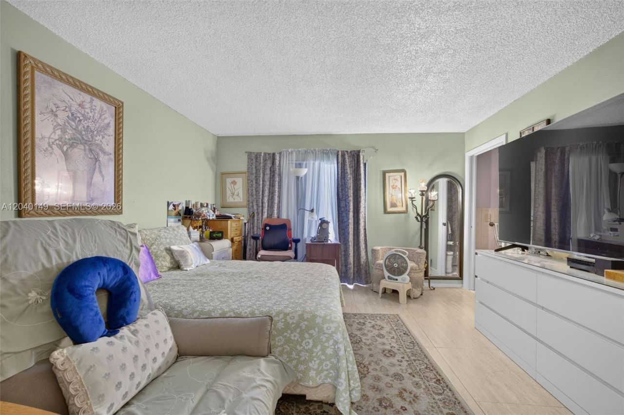 8415 SW 107th Ave, Unit 240W, Miami, FL 33173 Photo