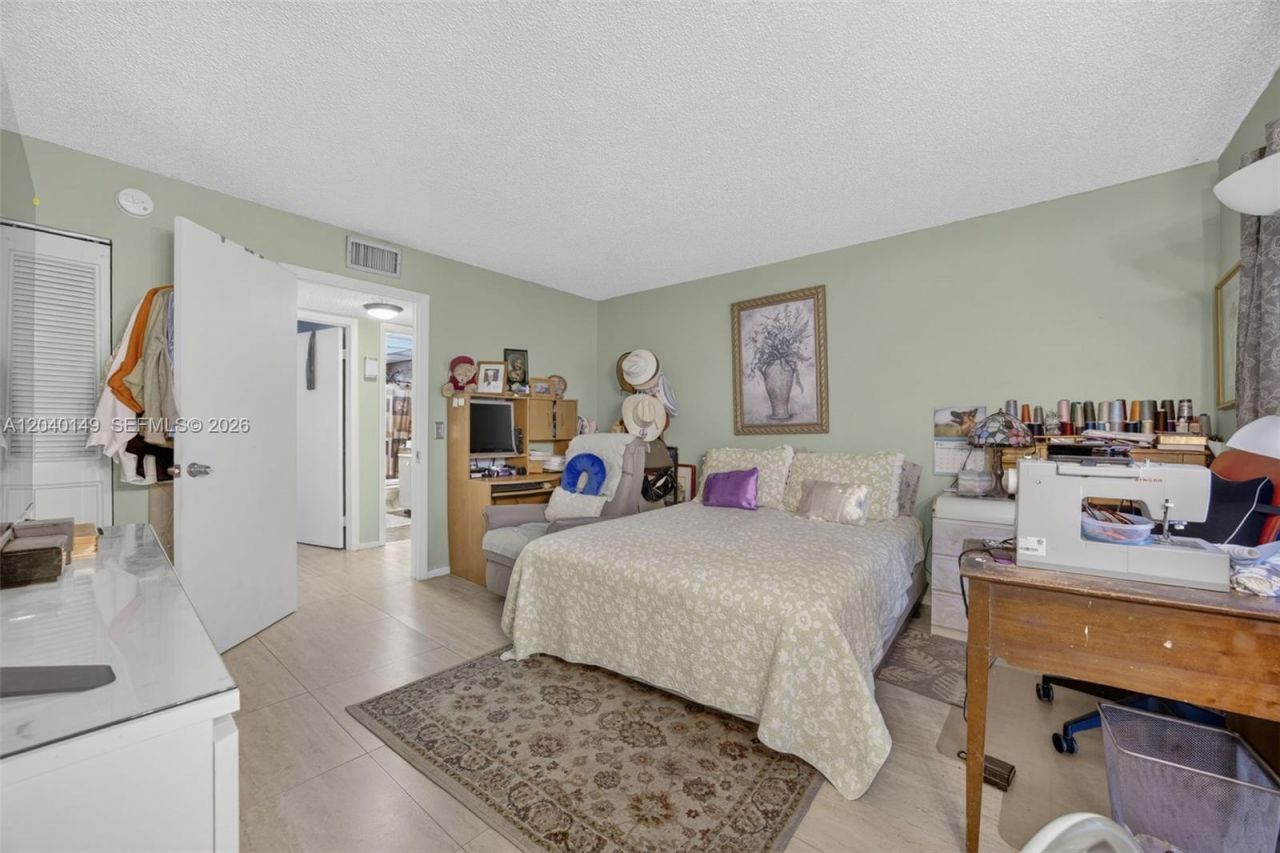 8415 SW 107th Ave, Unit 240W, Miami, FL 33173 Photo