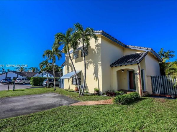 2500 SW 113th Ct , Miami, FL 33165