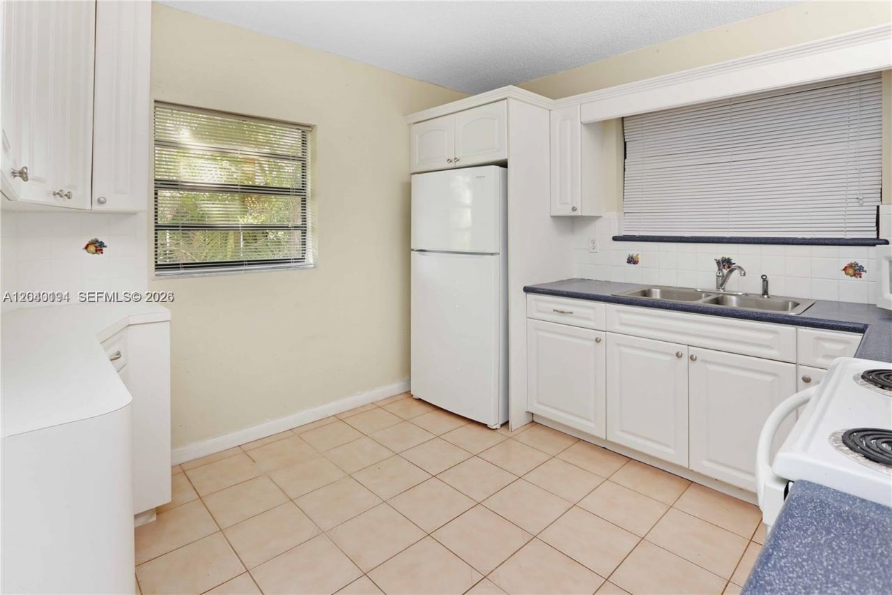 2500 SW 113th Ct , Miami, FL 33165 Photo