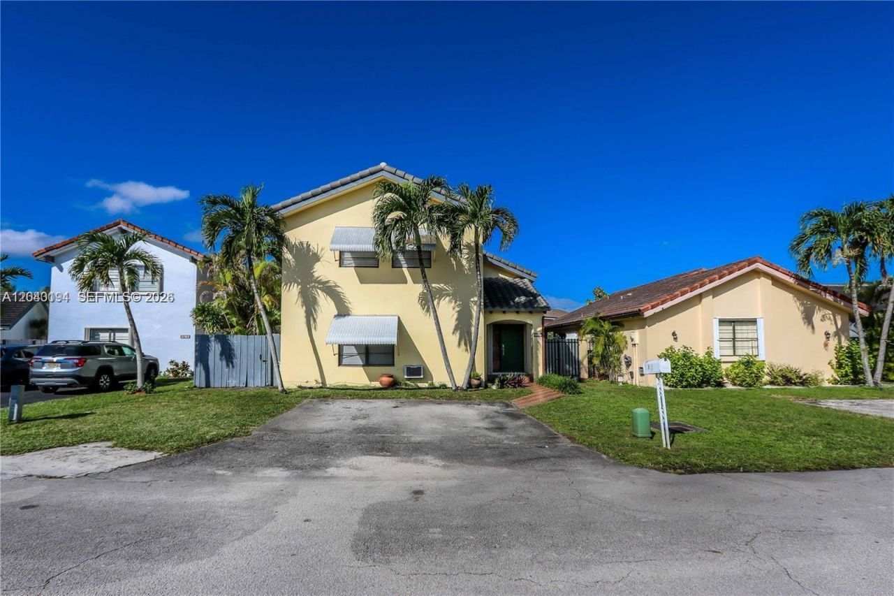2500 SW 113th Ct , Miami, FL 33165 Photo
