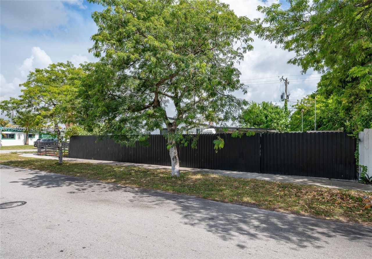 20001 NW 14th Ave, Miami Gardens, FL 33169 Photo