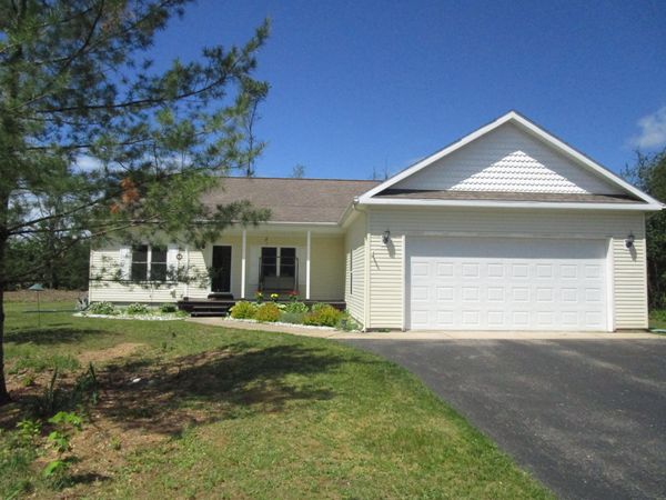7830 Red Pine Trail, Alanson, MI 49706