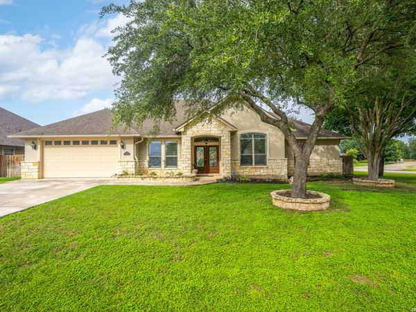 130 ROCK DOVE LN, McQueeney, TX 78123