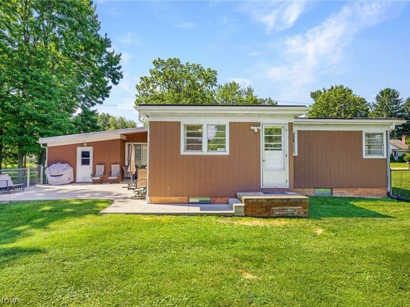 8259 Walter Street NW, Massillon, OH 44646 Photo 3