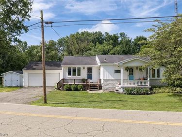 4631 Crystal Lake Avenue NW, Canal Fulton, OH 44614