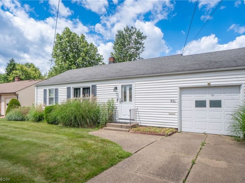 3835 Bernard Avenue NW, Canton, OH 44709 Photo 2