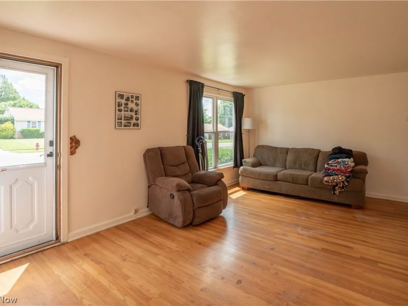 3835 Bernard Avenue NW, Canton, OH 44709 Photo 3