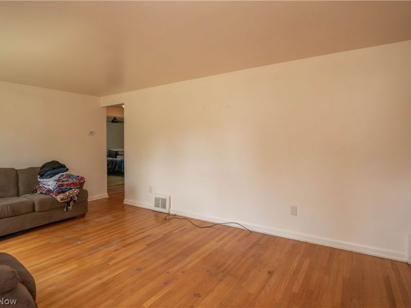 3835 Bernard Avenue NW, Canton, OH 44709 Photo 5