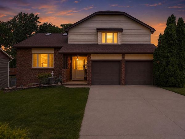1697 Sunnyslope Drive , Crown Point, IN 46307