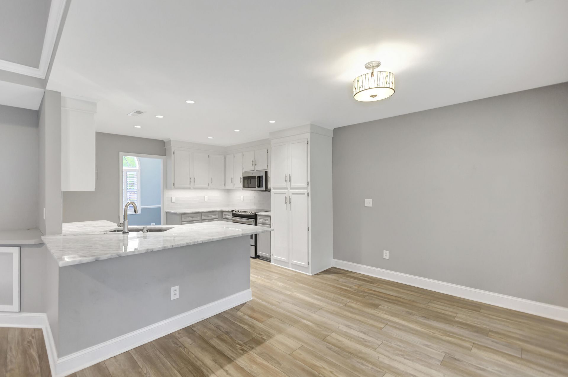 115 Tattingstone Way Photo 6