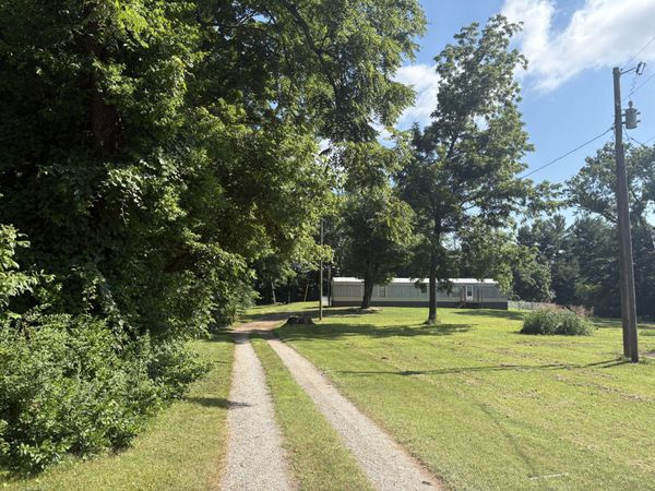 310 Sunset Dr , Sparta, TN 38583