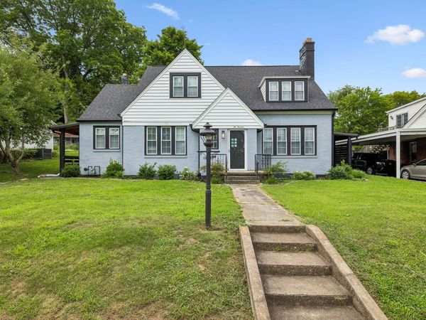 214 River St , Hartsville, TN 37074