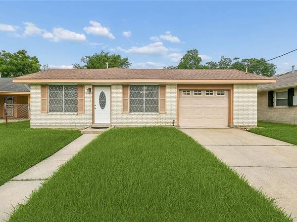 7350 HANSBROUGH Avenue, New Orleans, LA 70127
