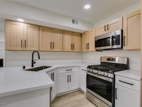 59 Sirnoble Street , Las Vegas, NV 89110
