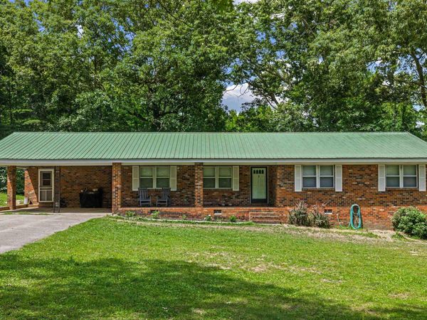 72 Red Oak Drive, Valley Head, AL 35989