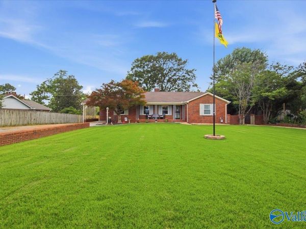 5677 Hunter Lane, Tanner, AL 35671