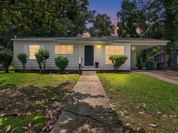 724 Northhill Dr., Hattiesburg, MS 39401