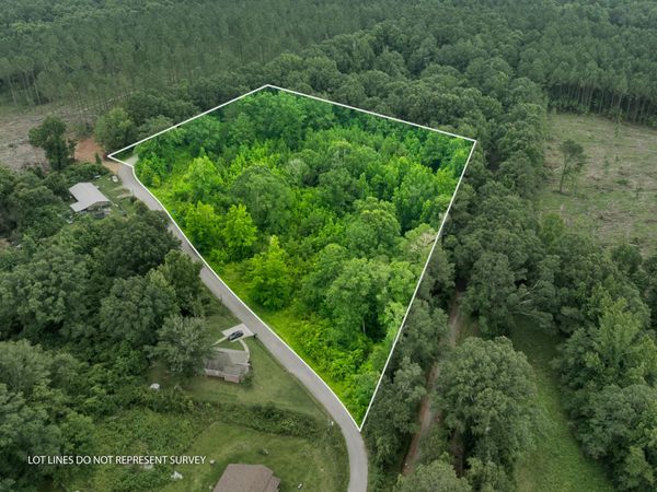 0 Poplar St., Sumrall, MS 39482