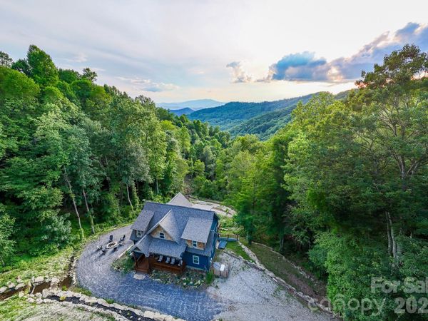1105 Falls View Drive , Bryson City, NC 28713