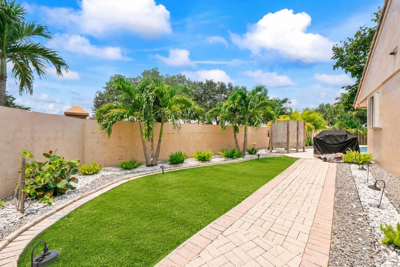15681 Dover Court, Davie, FL 33331 Photo
